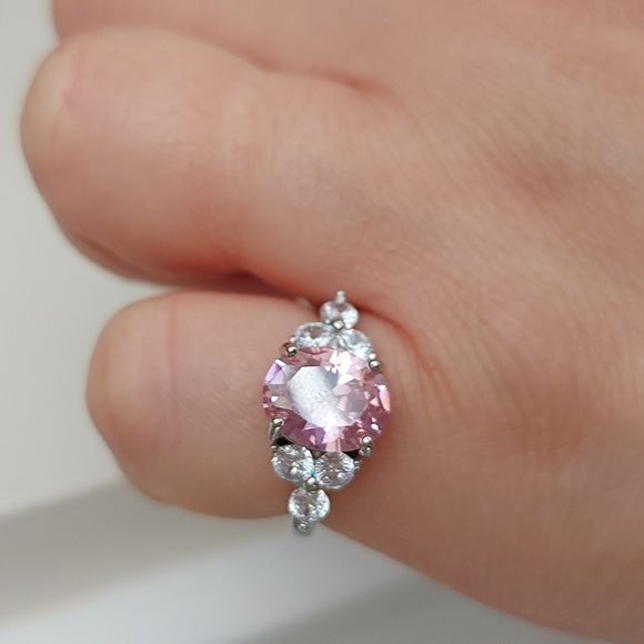 925 Sterling Silver Pink CZ Ring - Picture 5 of 7